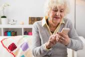 Mobile Tech May Boost CAD Secondary Prevention for Older Adults 